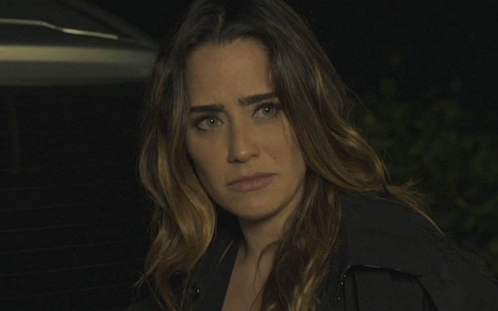 Fernanda Vasconcellos (Bruna) em cena de Haja Coração; vilã morrerá no final da trama - Reprodução/TV Globo