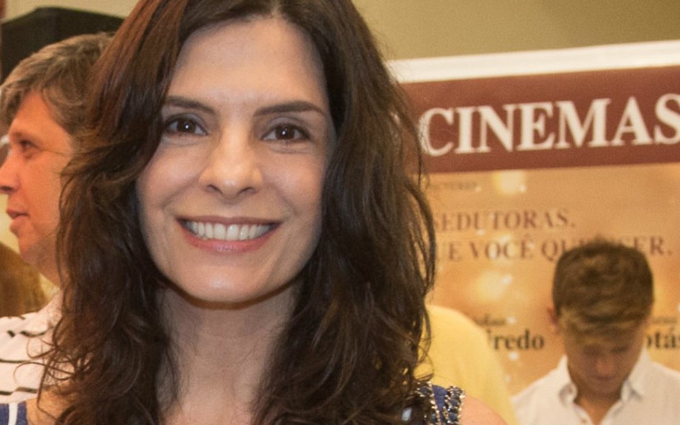 Helena Ranaldi em evento de pré-estreia de filme; atriz voltará à Globo na série Carcereiros - Francisco Cepeda/Agnews