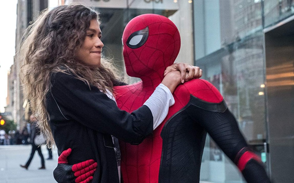 Zendaya (MJ) e Tom Holland (Peter Parker) em cena do filme Homem-Aranha: Longe de Casa - Fotos: Divulgação/Sony Pictures