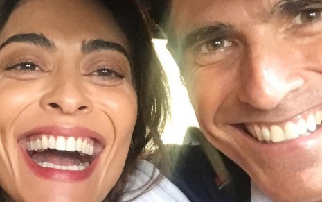 Juliana Paes e Reynaldo Gianecchini tiram selfie em carro; dupla vai contracenar em A Dona do Pedaço - REPRODUÇÃO/INSTAGRAM