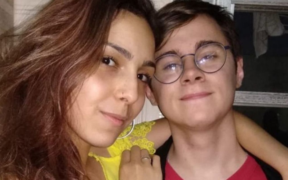 Isabela Tibcherani e o namorado Rafael Miguel, que foi assassinado a tiros juntamente com os pais - REPRODUÇÃO/INSTAGRAM