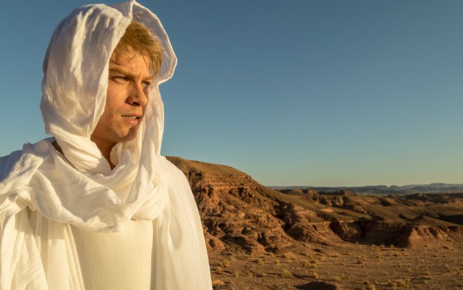O ator Raphael Sander interpreta o arcanjo Gabriel na novela Jesus, da Record - Edu Moraes/Record
