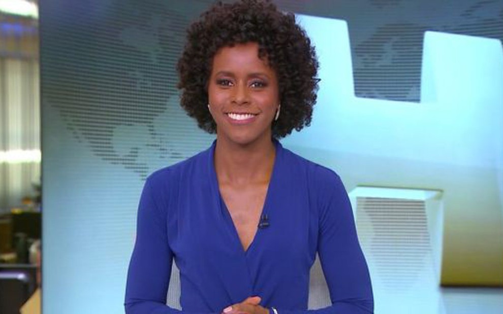Maria Júlia Coutinho, a Maju, estreou na bancada do Jornal Hoje neste sábado (10) - Reprodução/TV Globo