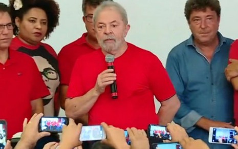 O Jornal Nacional de quarta (24) exibiu discurso do ex-presidente Lula para metalúrgicos - Reprodução/Globo