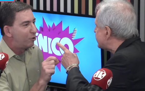 Glenn Greenwald e Augusto Nunes durante participação no programa Pânico, da rádio Jovem Pan