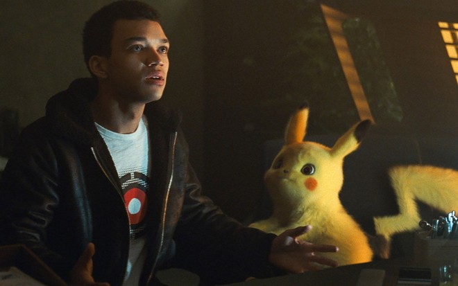 Justice Smith em cena de Pokémon: Detetive Pikachu, filme que entrou em cartaz na quinta-feira (9) - DIVULGAÇÃO/WARNER BROS.