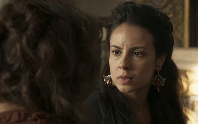 Lilia Cabral (Virgínia) e Andreia Horta (Joaquina) em cena de Liberdade, Liberdade - Reprodução/TV Globo