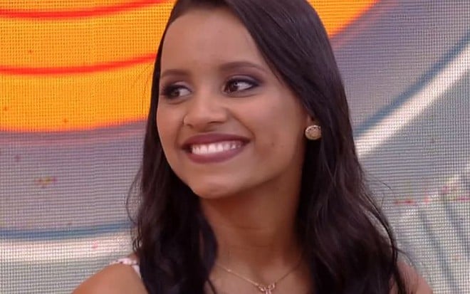 Gleice, campeã do BBB 18, assistirá ao desfile de Beth no capítulo final de O Outro Lado do Paraíso - Reprodução/TV Globo