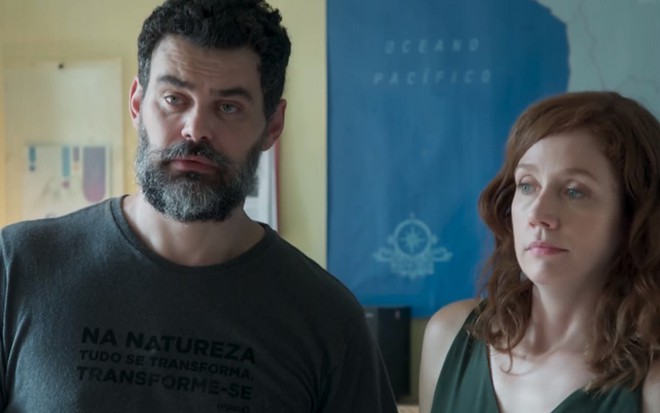 Carmo Dalla Vecchia (Rafael) e Camila Morgado (Gabriela) em cena de Malhação: temporada não emplacou - REPRODUÇÃO/TV GLOBO