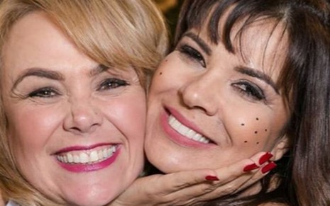 A ex-paquita Ana Paula Almeida e Mara Maravilha; após ser bloqueada por Xuxa, Pituxita ganhou apoio da amiga - None