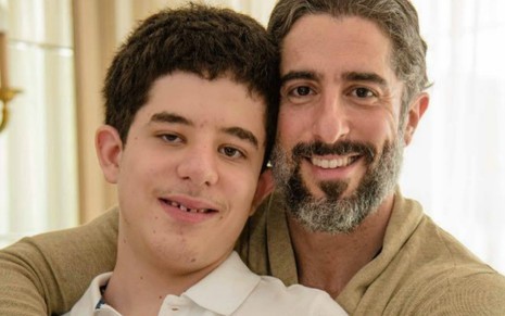Marcos Mion e seu filho, Romeo: por causa dele, o apresentador luta por direitos de pessoas autistas - Reprodução/Instagram