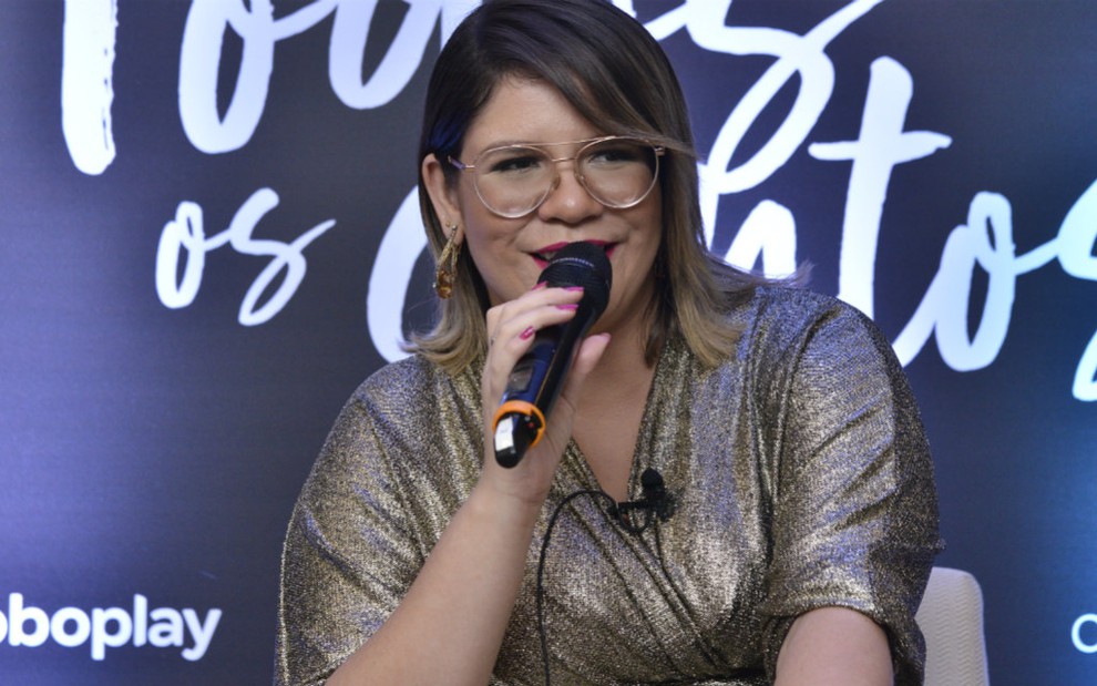 Marília Mendonça em evento de lançamento de sua série documental no Globoplay, chamada Todos os Cantos