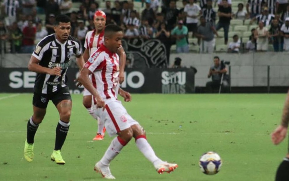 Ceará e Náutico se enfrentaram pela Copa do Nordeste: jogo derrubou Verão 90 para o segundo lugar - Léo Lemos/Náutico