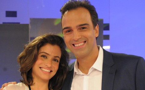 Renata Vasconcelos e Tadeu Schmidt, apresentadores do Fantástico, da Globo - João Cotta/TV Globo