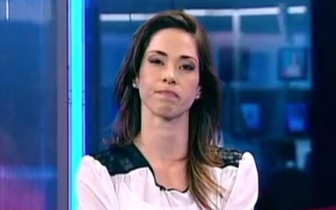 Neila Medeiros apresentando o SBT Notícias, que marcou sua pior audiência nesta quarta-feira (16) - Reprodução da TV/SBT