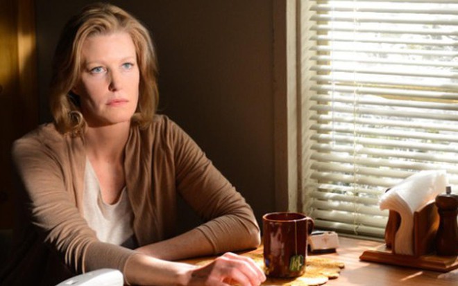 A atriz Anna Gunn como Skyler White, mulher do professor Walter White em Breaking Bad - Divulgação/AMC