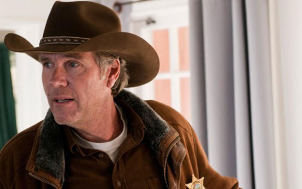 O ator Robert Taylor como o xerife durão Walt Longmire, em episódio da série de maior audiência do A&E - Divulgação/A&E