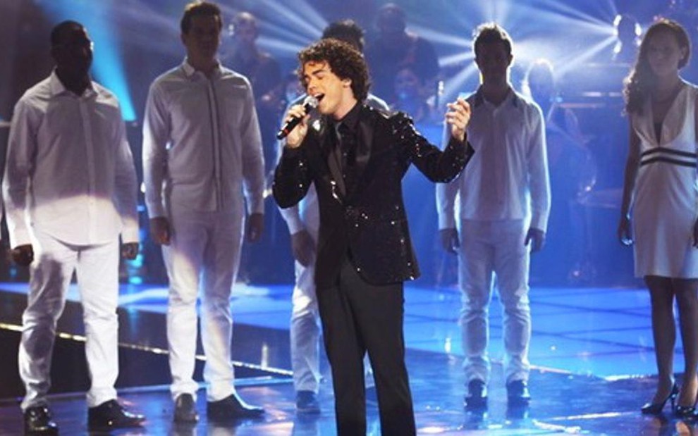 Sam Alves canta na final do The Voice Brasil; cantor de Fortaleza foi reprovado no reality americano - Reprodução/TV Globo