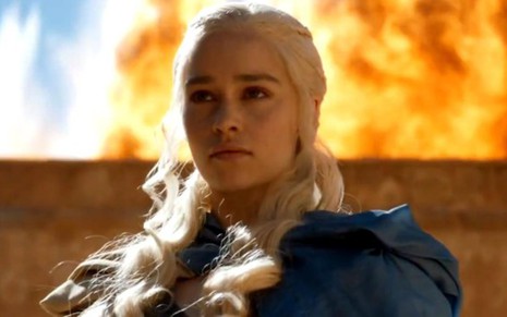 A atriz Emilia Clarke como Daenerys Targaryen em Game of Thrones, série original da HBO  - Divulgação/HBO