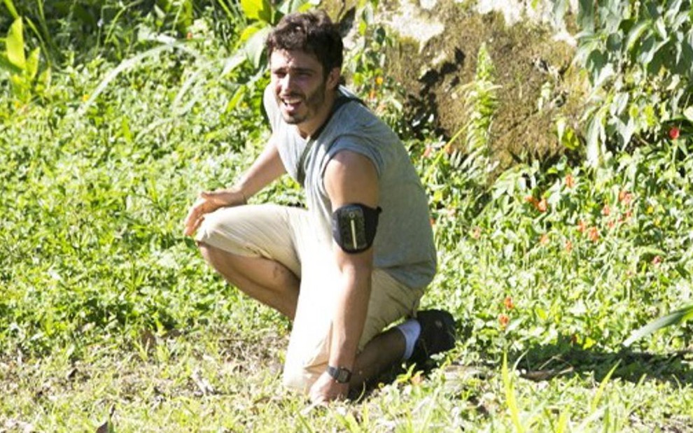 O ator Thiago Rodrigues em cena de Além do Horizonte, novela da Globo - Reprodução/TV Globo