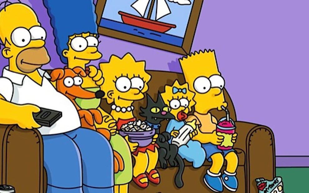 Família Simpson assiste televisão; desenho é um dos programas mais vistos da TV paga brasileira - Divulgação