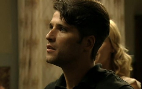 O ator Bruno Gagliasso, que interpreta Franz, em cena da novela das seis da Globo, Joia Rara - Reprodução/TV Globo