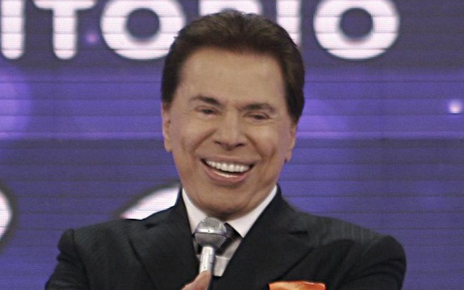 Silvio Santos durante gravação de seu programa, no SBT; apresentador passou cantada em Catia Fonseca - Roberto Nemanis/SBT