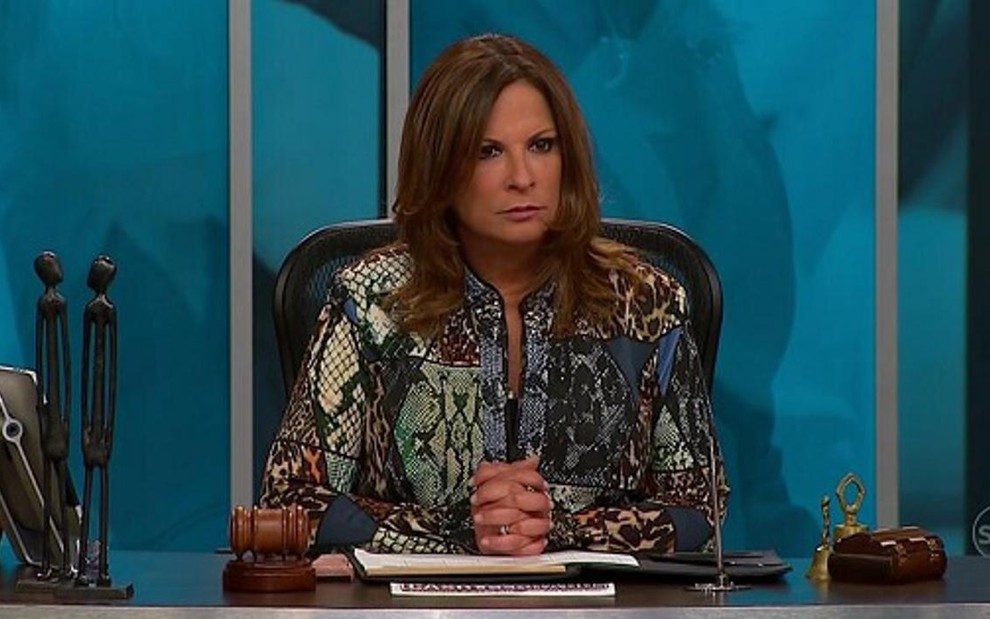Ana Maria Polo, apresentadora do telebarraco Caso Encerrado, que derrubou a audiência do SBT - Reprodução/SBT