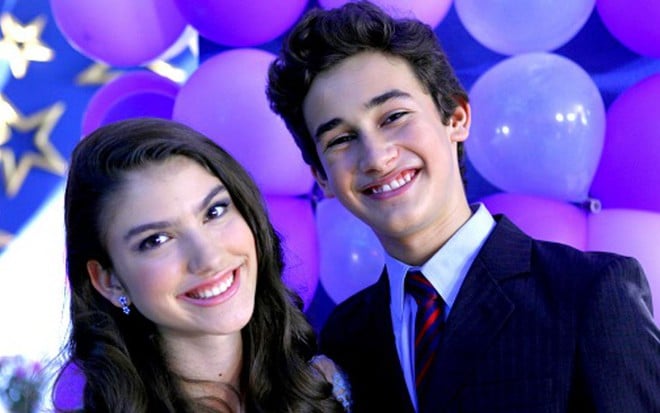 Os atores Giovanna Grigio (Mili) e Filipe Bragança (Duda) em Chiquititas, novela do SBT - Lourival Ribeiro/SBT