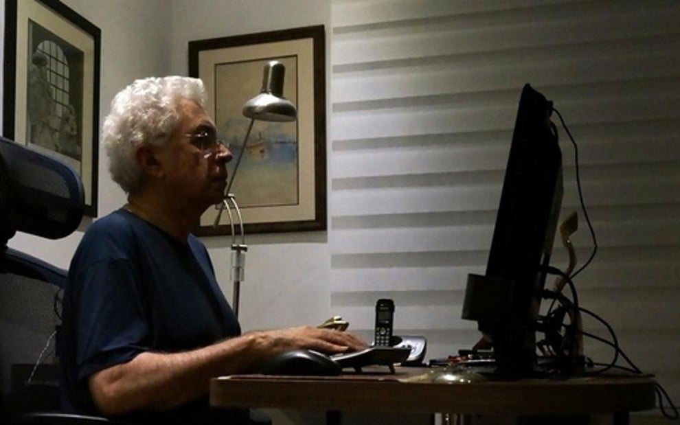 Aguinaldo Silva escreve as primeiras cenas de Falso Brilhante, próxima novela das nove da GloboD - Reprodução/Aguinaldo Silva Digital