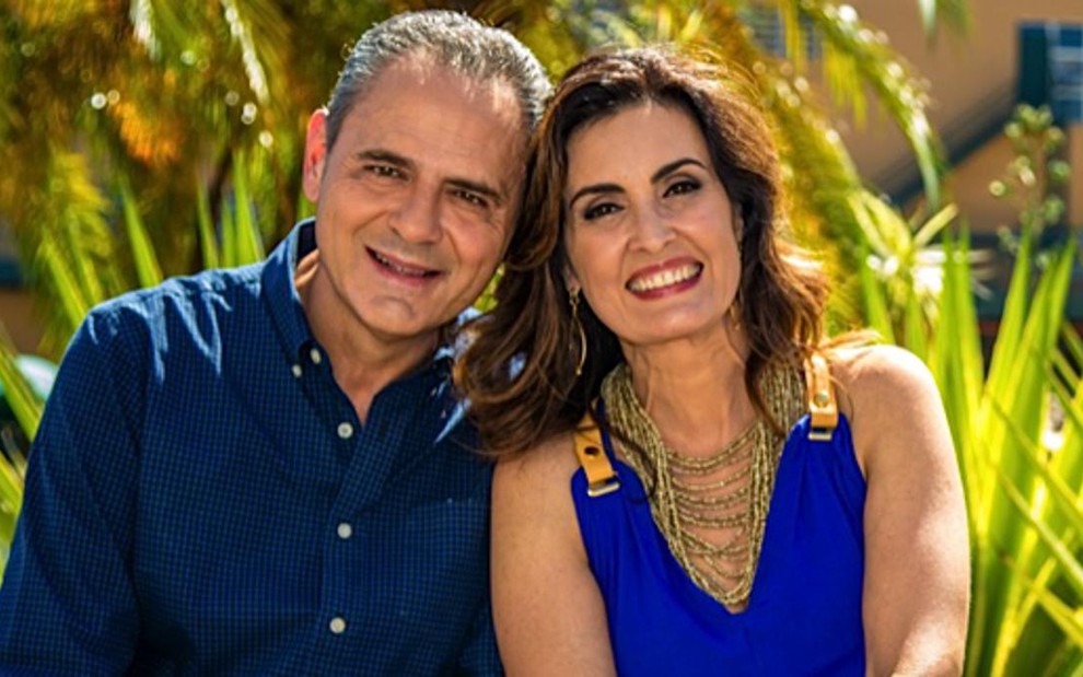 Luís Roberto de Múcio e Fátima Bernardes na Cidade do Samba; a dupla vai ancorar as transmissões do Rio - Reprodução/TV Globo
