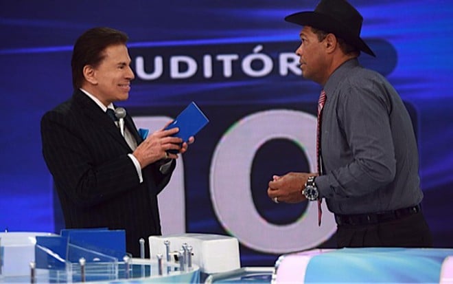 Silvio Santos questiona Valdemiro Santiago durante gravação de programa que o SBT exibe no próximo domingo - Roberto Nemanis/SBT