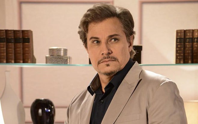 Edson Celulari no humorístico Divertics, da Globo; ator será homem-puma em série da Globo para o GNT - Raphael Dias/TV Globo