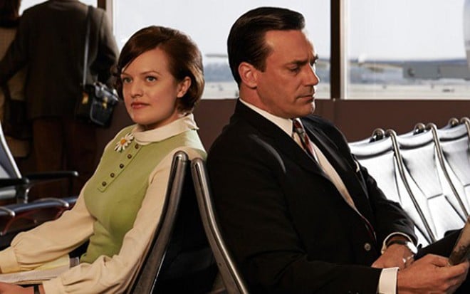 Elisabeth Moss (Peggy Olson) e Jon Hamm (Don Draper) em cena da última temporada da série Mad Men - Frank Ockenfels/AMC