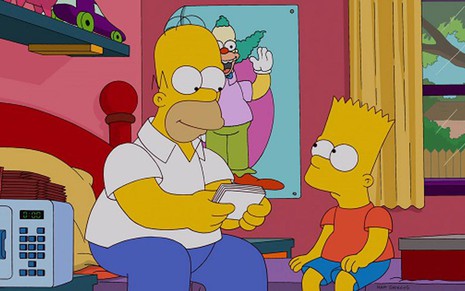 Homer e Bart em Os Simpsons; Fox relembrará episódios anteriores como 'esquenta' para novo ano da série - Divulgação/Fox