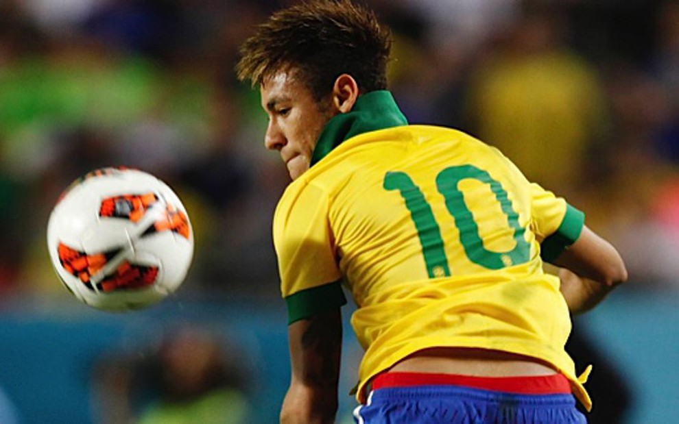 O jogador Neymar em lance do jogo em que o Brasil goleou Honduras, em novembro do ano passado - Rafael Ribeiro/CBF