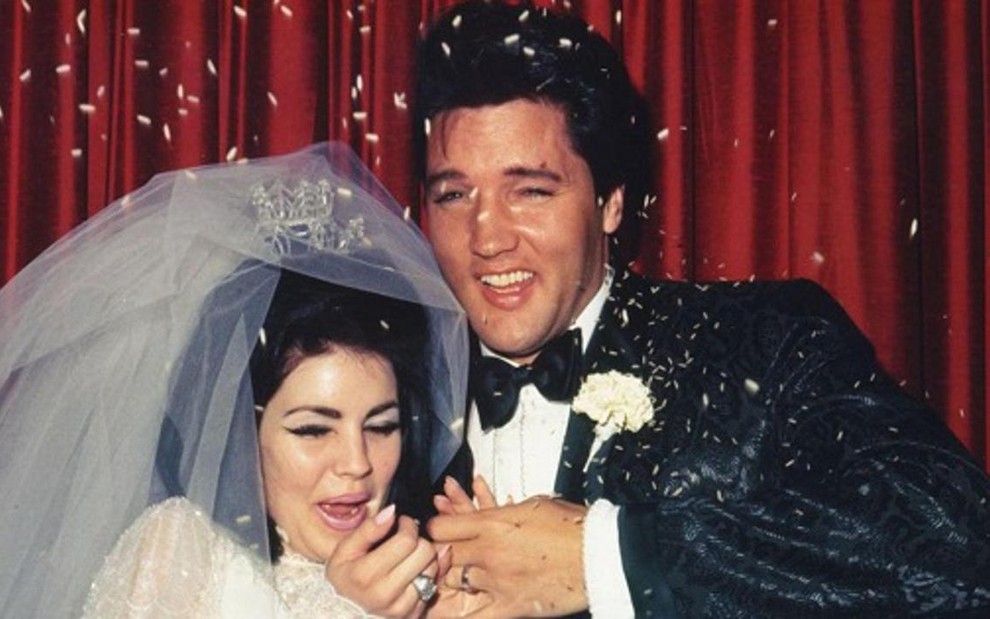 Casamento de Elvis e Priscilla Presley, em 1967; mansão onde casal passou lua de mel é colocada à venda - Reprodução