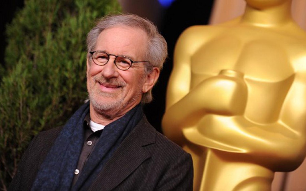 Steven Spielberg em cerimônia do Oscar, em 2013; cineasta alugará mansão por R$ 300 mil - Reprodução