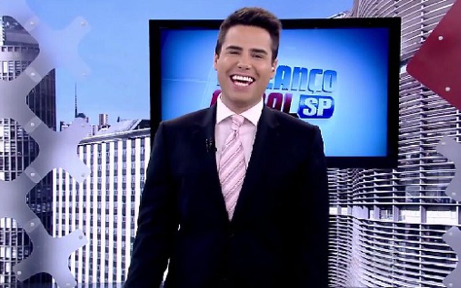 Luiz Bacci apresenta Balanço Geral na Record; programa empatou com o Vídeo Show na quinta (17) - Reprodução/TV Record