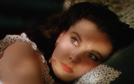 Vivien Leigh em cena de E o Vento Levou (1939); mansão da atriz está à venda na Inglaterra - Reprodução