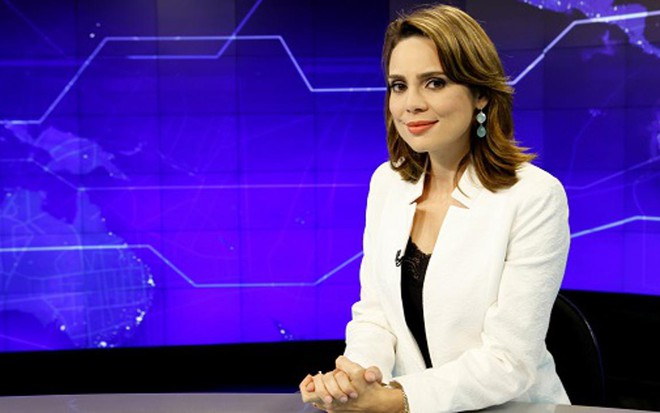 A jornalista Rachel Sheherazade, âncora do SBT Brasil, que está negociando com a Band - Lourival Ribeiro/SBT