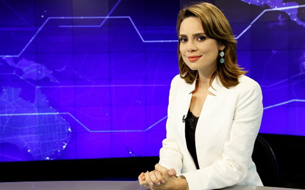 Rachel Sheherazade no estúdio do SBT Brasil; telejornal cresceu 68% após opinião polêmica de jornalista - Lourival Ribeiro/SBT