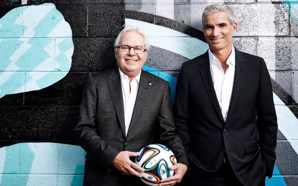 Les Murray e Craig Foster, apresentadores do canal SBS, terão programa diário dedicado à Copa - Divulgação