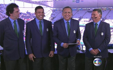 Casagrande, Ronaldo, Galvão Bueno e Arnaldo Cézar Coelho, da equipe de transmissão da Globo - Reprodução/TV Globo