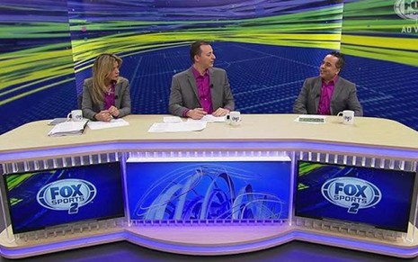 A comentarista Marília Ruiz, o narrador Paulo Bonfá e o humorista cego Geraldo Magela no Fox Sports 2 - Reprodução/Fox Sports 2