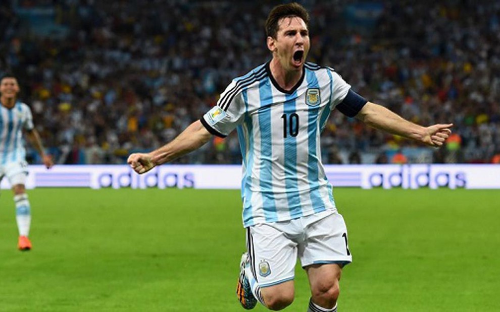 Lionel Messi comemora segundo gol da Argentina contra Bósnia e Herzegovina no Maracanã - Divulgação/Fifa