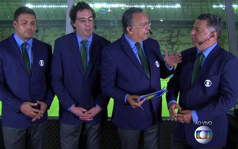 Ronaldo, Casagrande, Galvão Bueno e Arnaldo Cézar Coelho na transmissão de Brasil x México - Reprodução/TV Globo