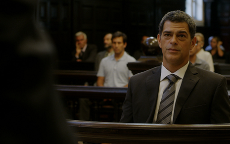 Du Moscovis, que vive o juiz Pedro Fernandes, em cena do último episódio de Questão de Família - Divulgação/GNT