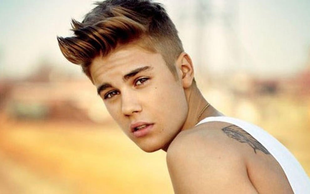 O cantor Justin Bieber, que tem atormentado seus vizinhos com festas barulhentas - Divulgação
