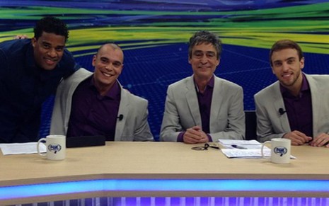 O zagueiro Betão, o comentarista Mano, o narrador Paulinho Arapuan e humorista Léo Lins - Reprodução/Instagram
